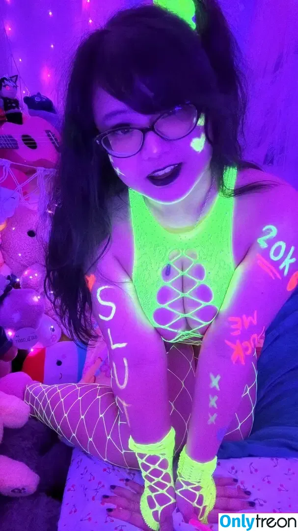 SinnamonSuccubus nude photo #0022 (Sinnamonsucc / cinnamonxgirl)