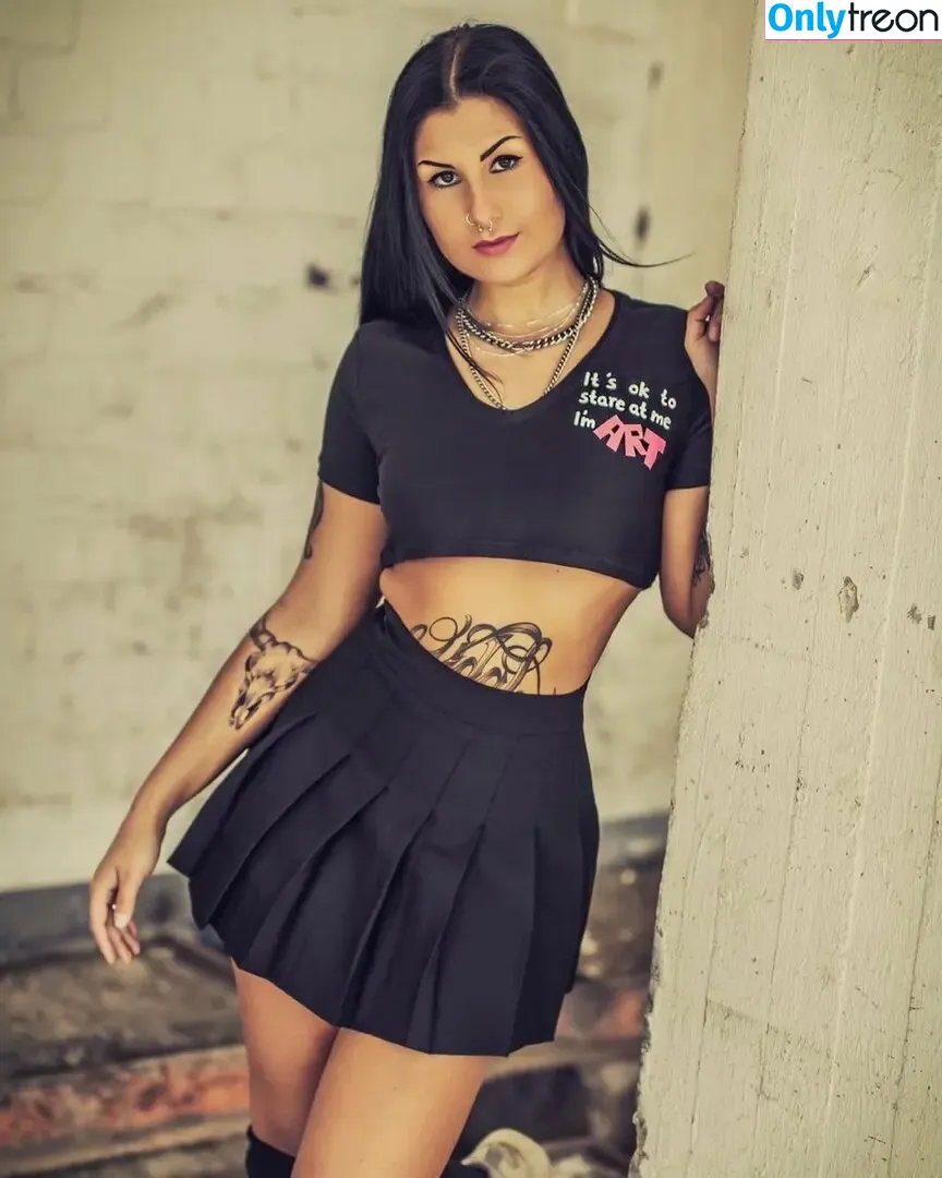 Sinnerella nude photo #0039 (Sinnerella666 / sinderellahot)