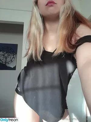  nude photo #0002