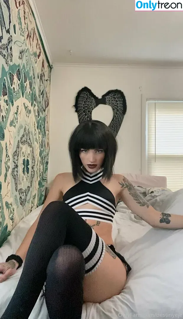 sirenkittyy nude photo #0004 (destinyelkins)