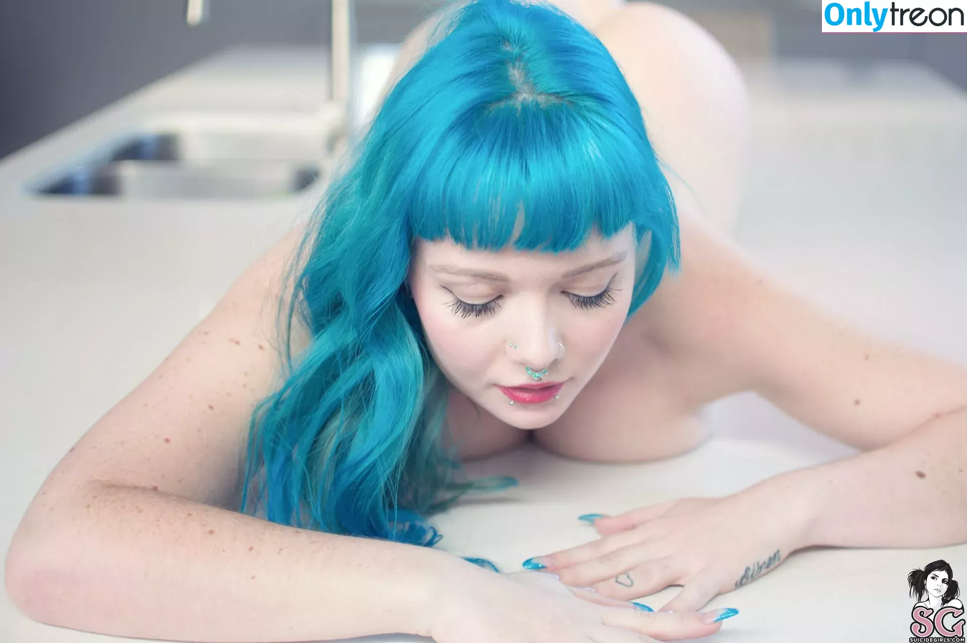 Sirenn Suicide nude photo #0173 (sirenn.bby / sirennsuicide)