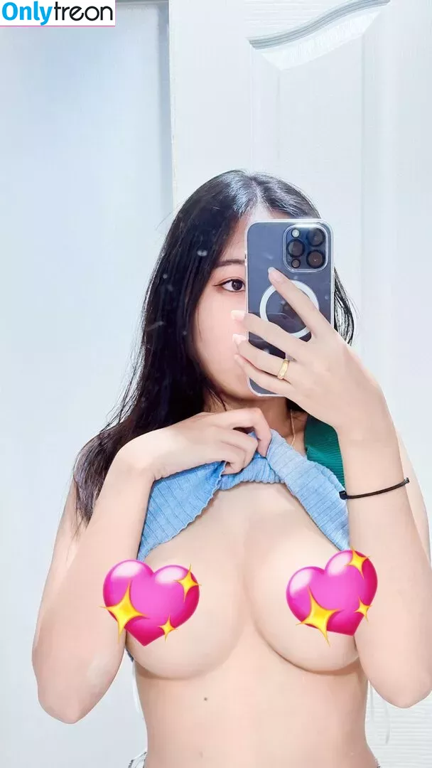 Sirinthra Phutmook nude photo #0009 (f.xhnxt.s / isme_fah / missmemore6)