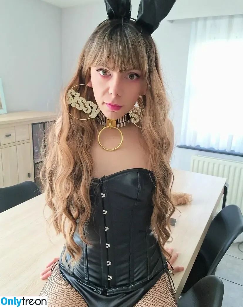 Sissy Joyce nude photo #0016 (sissyjoyce)