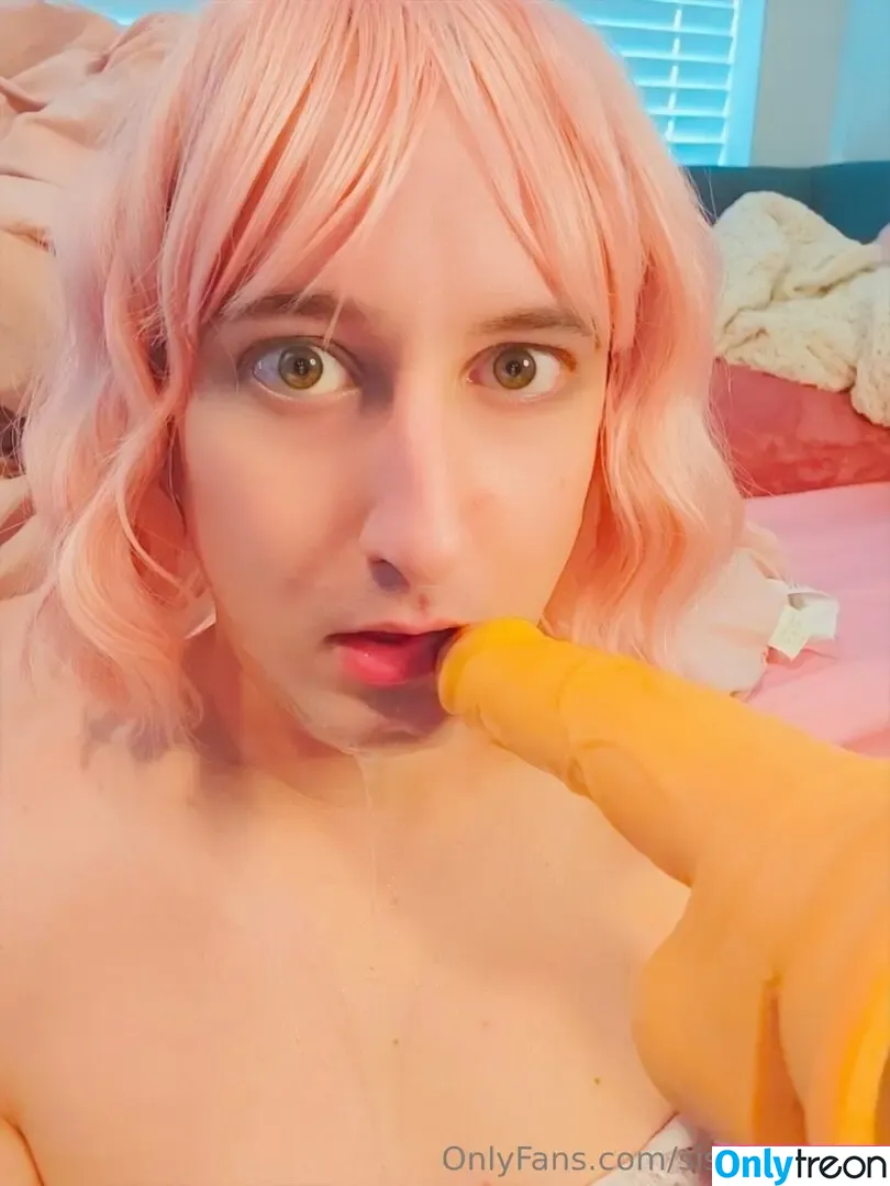 sissybrittany nude photo #0012 (sissybeesweets)