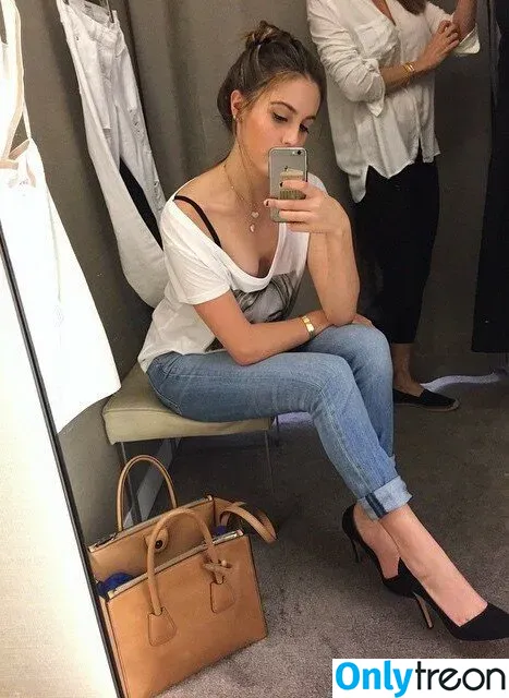 Sistine Stallone голая photo #0004 (sistinestallone)