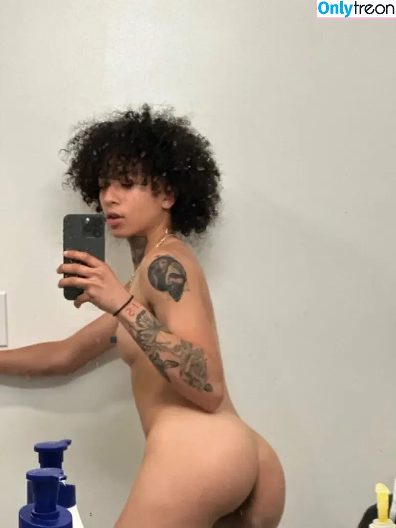 Sixthestar nude photo #0008 (Sixtyb1 / sixthestarr)