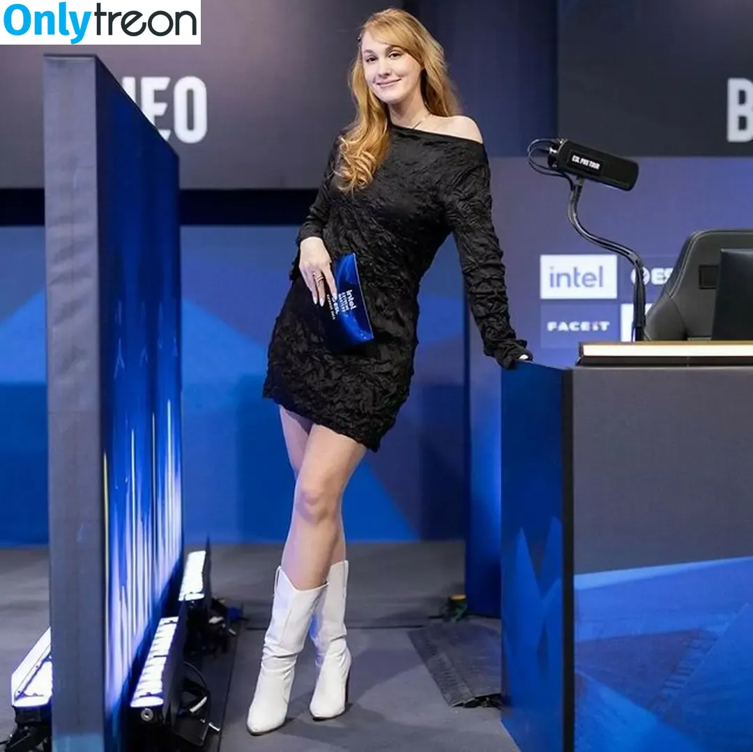 Sjokz nude photo #0908 (Eefje Depoortere / eefjah)