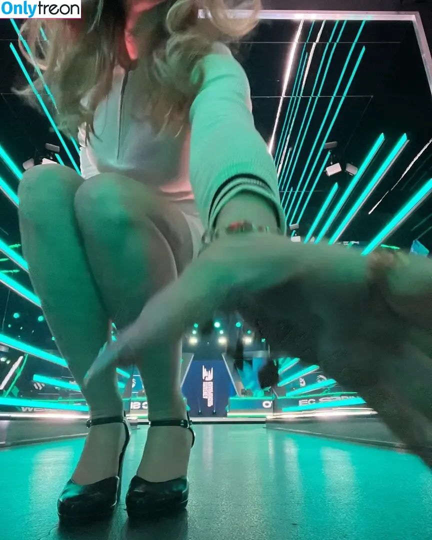 Sjokz nude photo #0934 (Eefje Depoortere / eefjah)