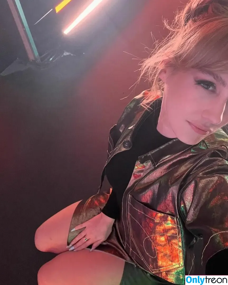 Sjokz nude photo #0940 (Eefje Depoortere / eefjah)