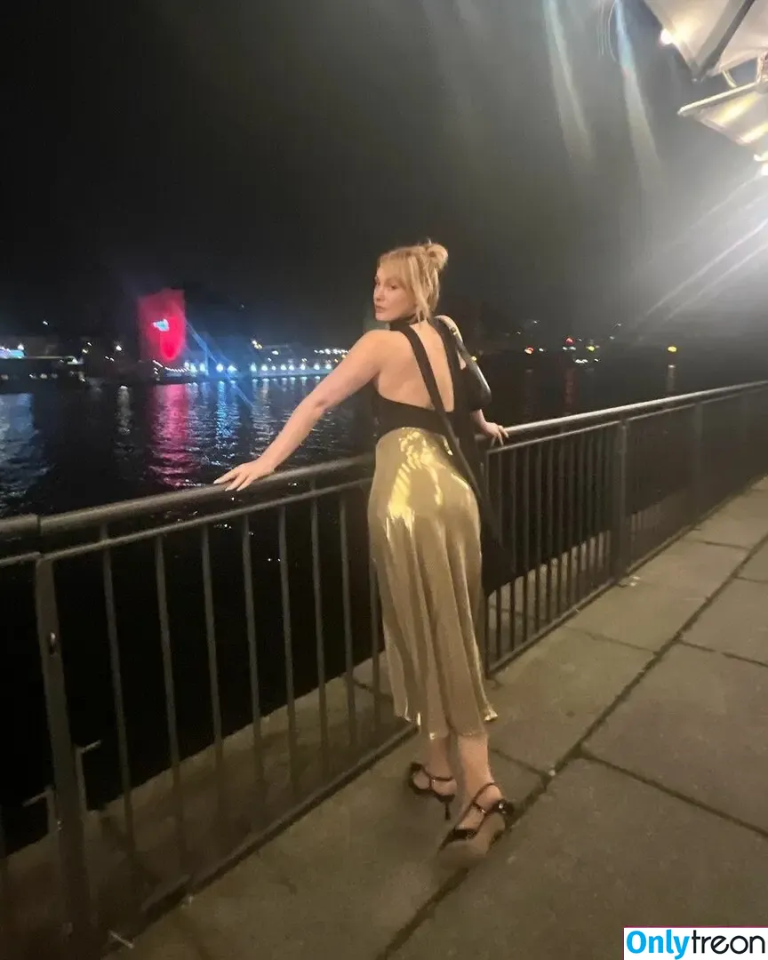 Sjokz nude photo #0944 (Eefje Depoortere / eefjah)