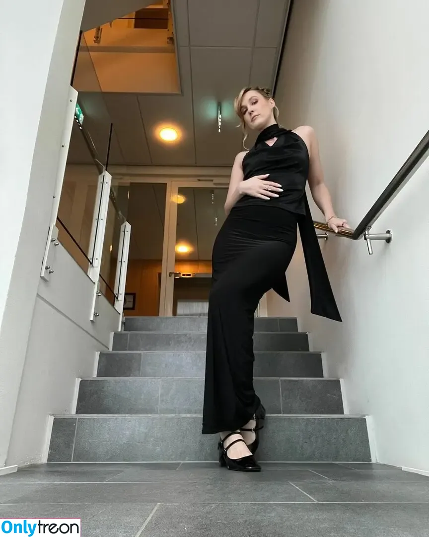 Sjokz nude photo #0972 (Eefje Depoortere / eefjah)