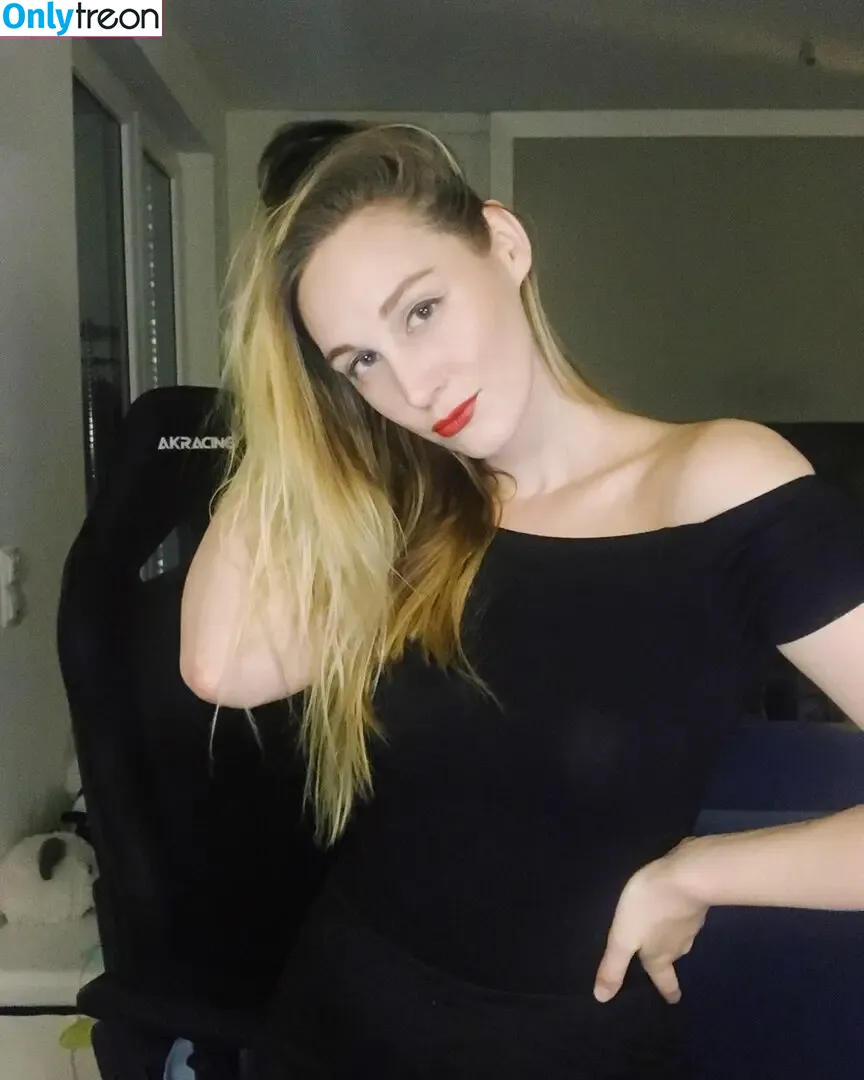 Sjokz nude photo #0986 (Eefje Depoortere / eefjah)