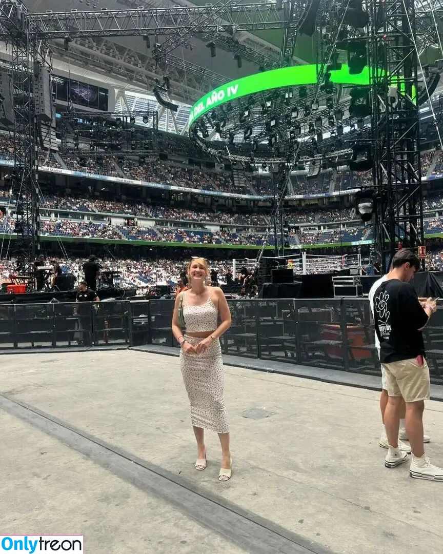 Sjokz nude photo #1121 (Eefje Depoortere / eefjah)