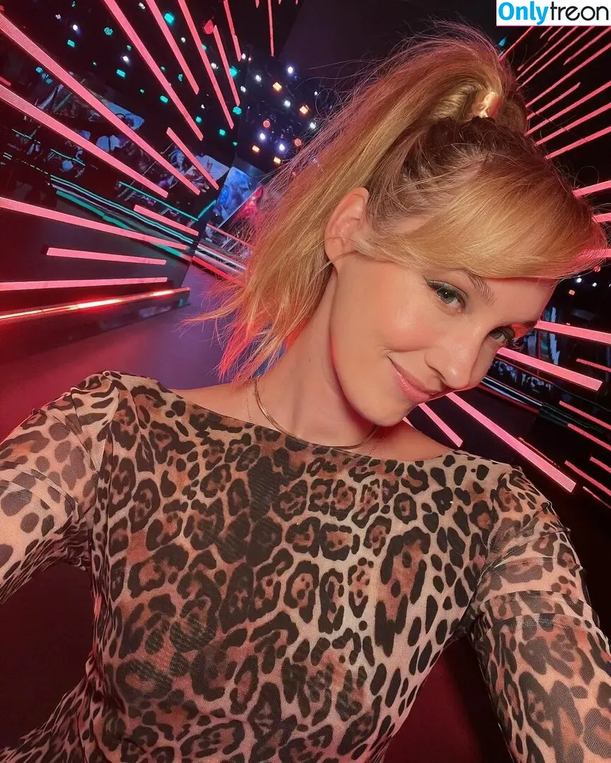 Sjokz nude photo #1141 (Eefje Depoortere / eefjah)