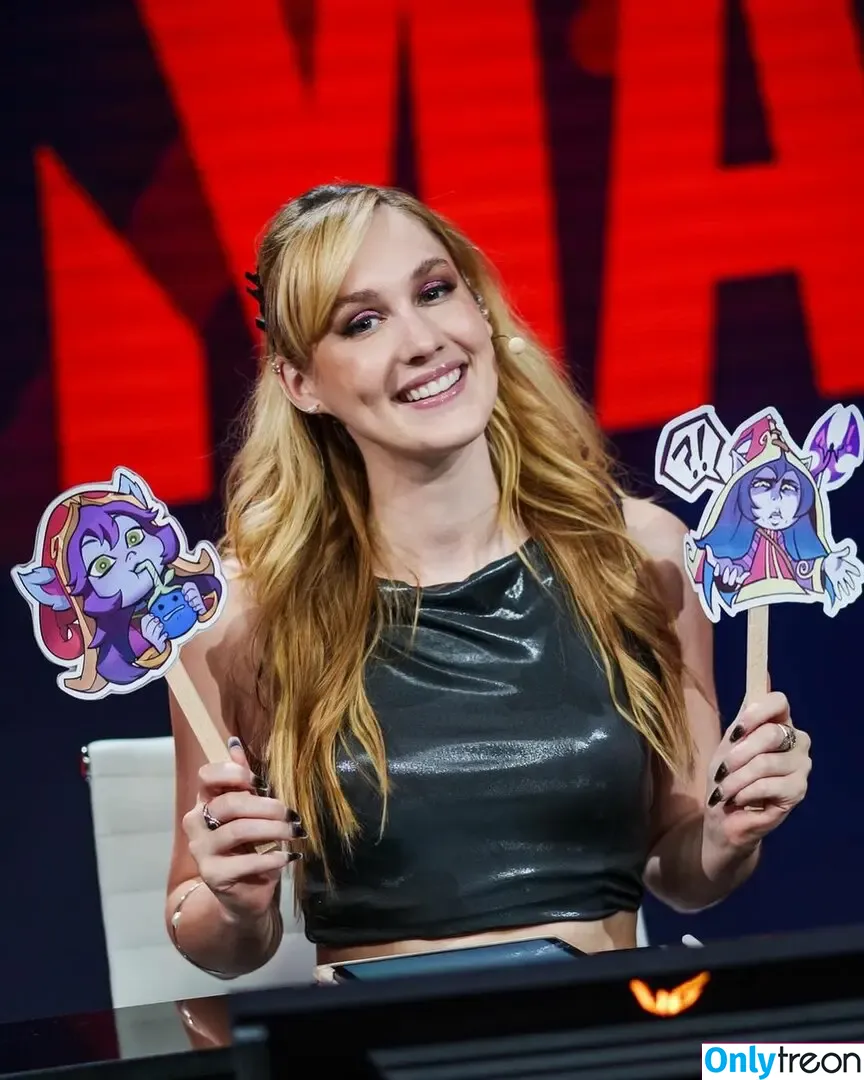 Sjokz nude photo #1148 (Eefje Depoortere / eefjah)