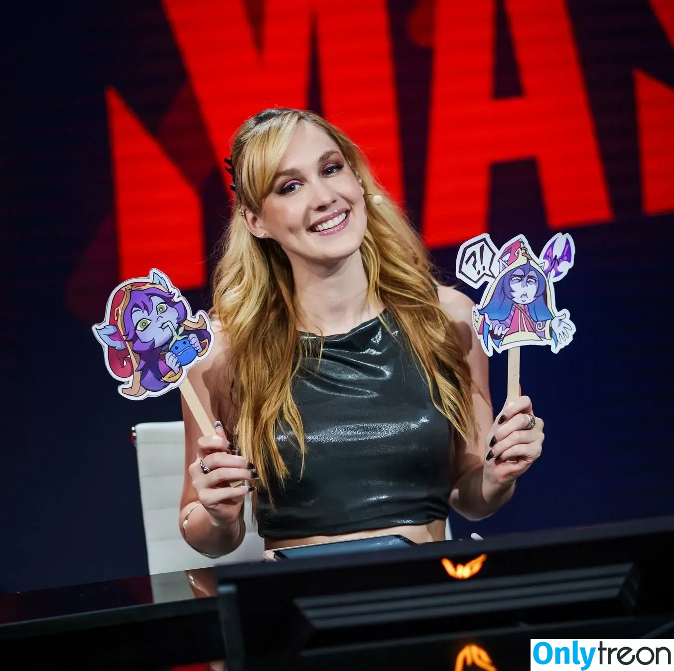 Sjokz nude photo #1150 (Eefje Depoortere / eefjah)