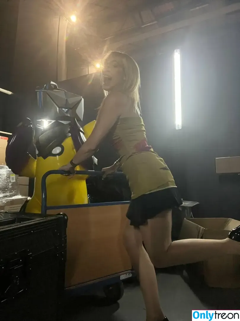 Sjokz nude photo #1156 (Eefje Depoortere / eefjah)