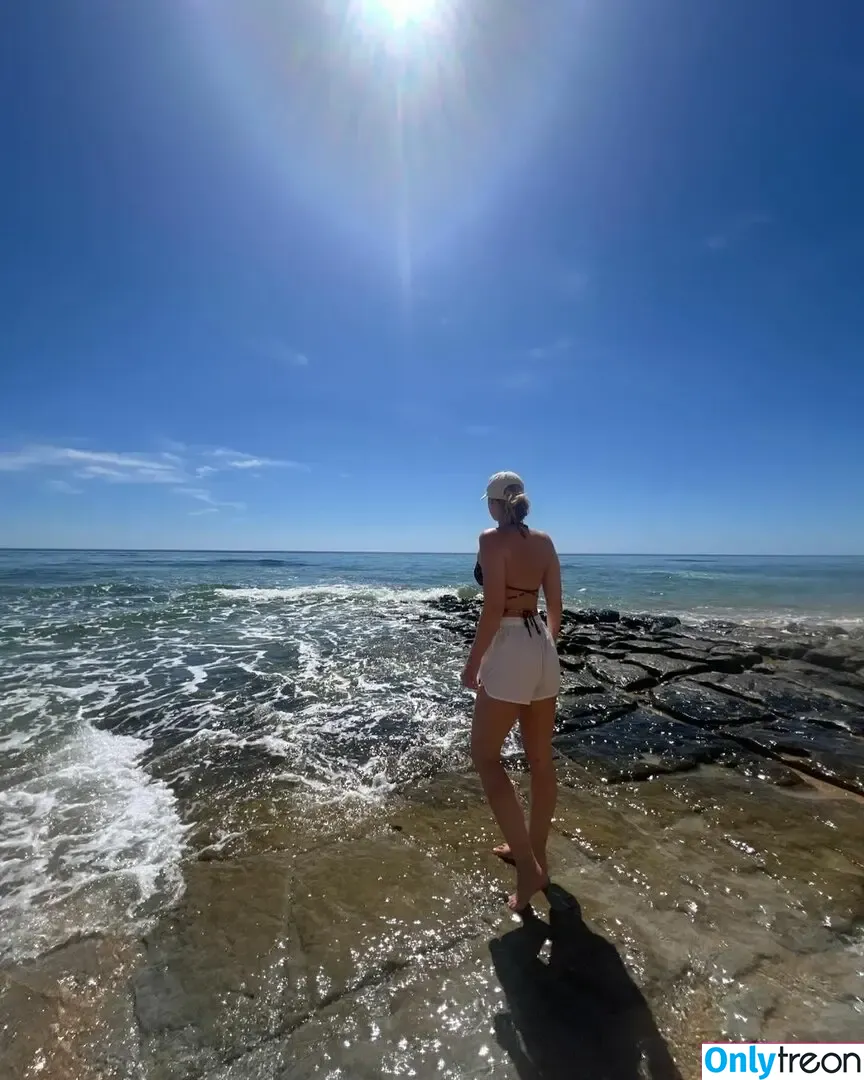 Sjokz nude photo #1196 (Eefje Depoortere / eefjah)