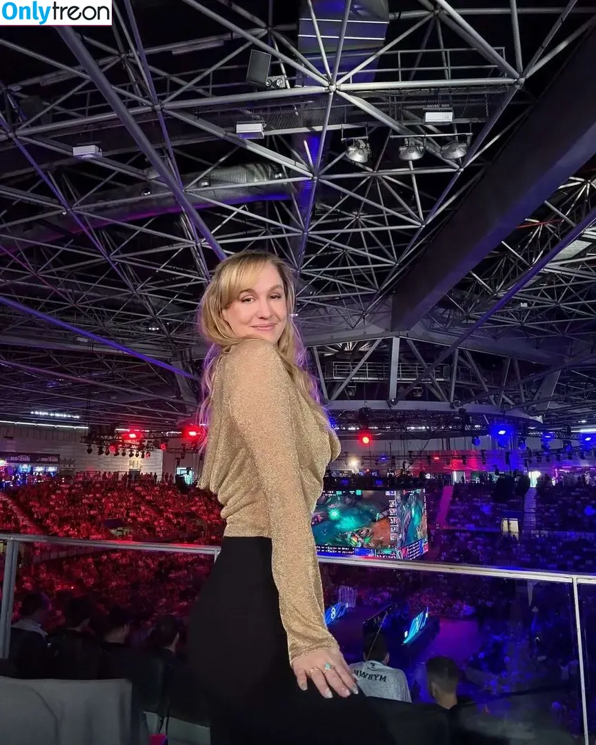 Sjokz nude photo #1423 (Eefje Depoortere / eefjah)