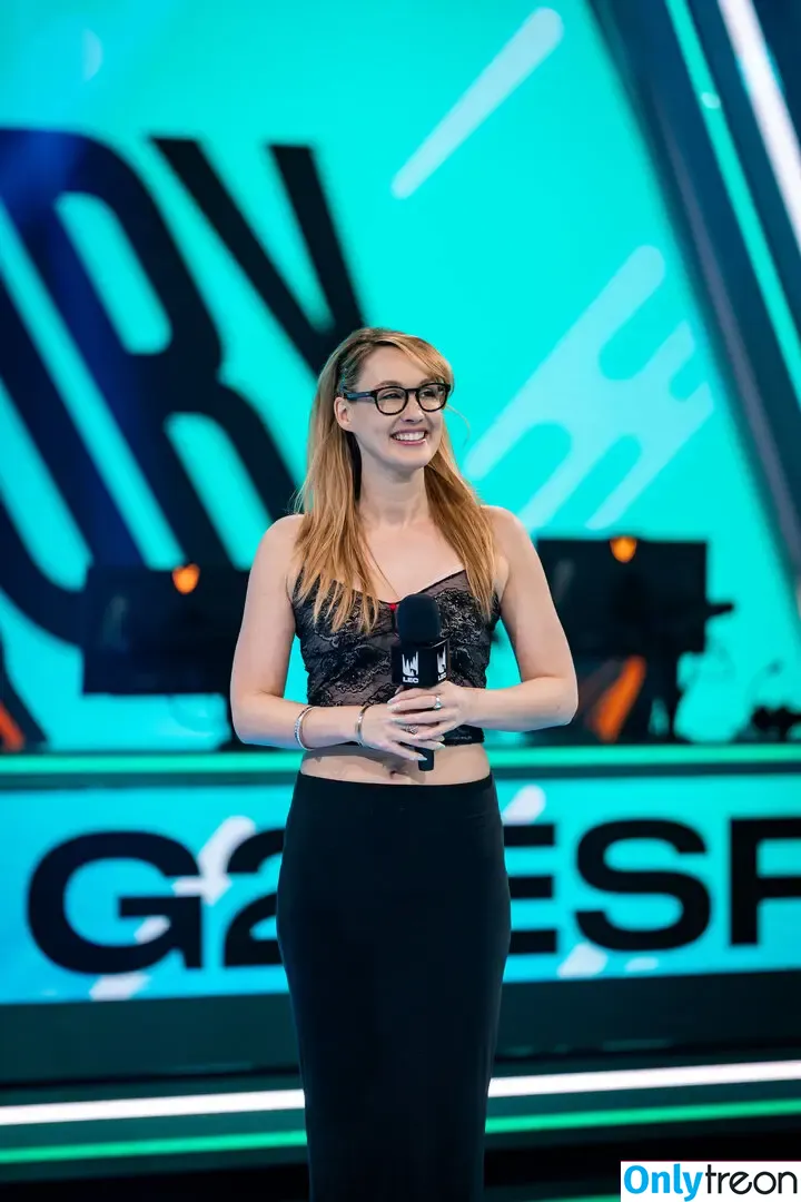 Sjokz nude photo #1439 (Eefje Depoortere / eefjah)