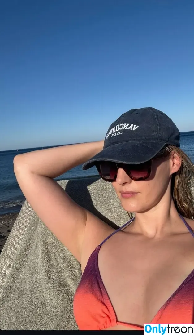 Sjokz nude photo #1602 (Eefje Depoortere / eefjah)
