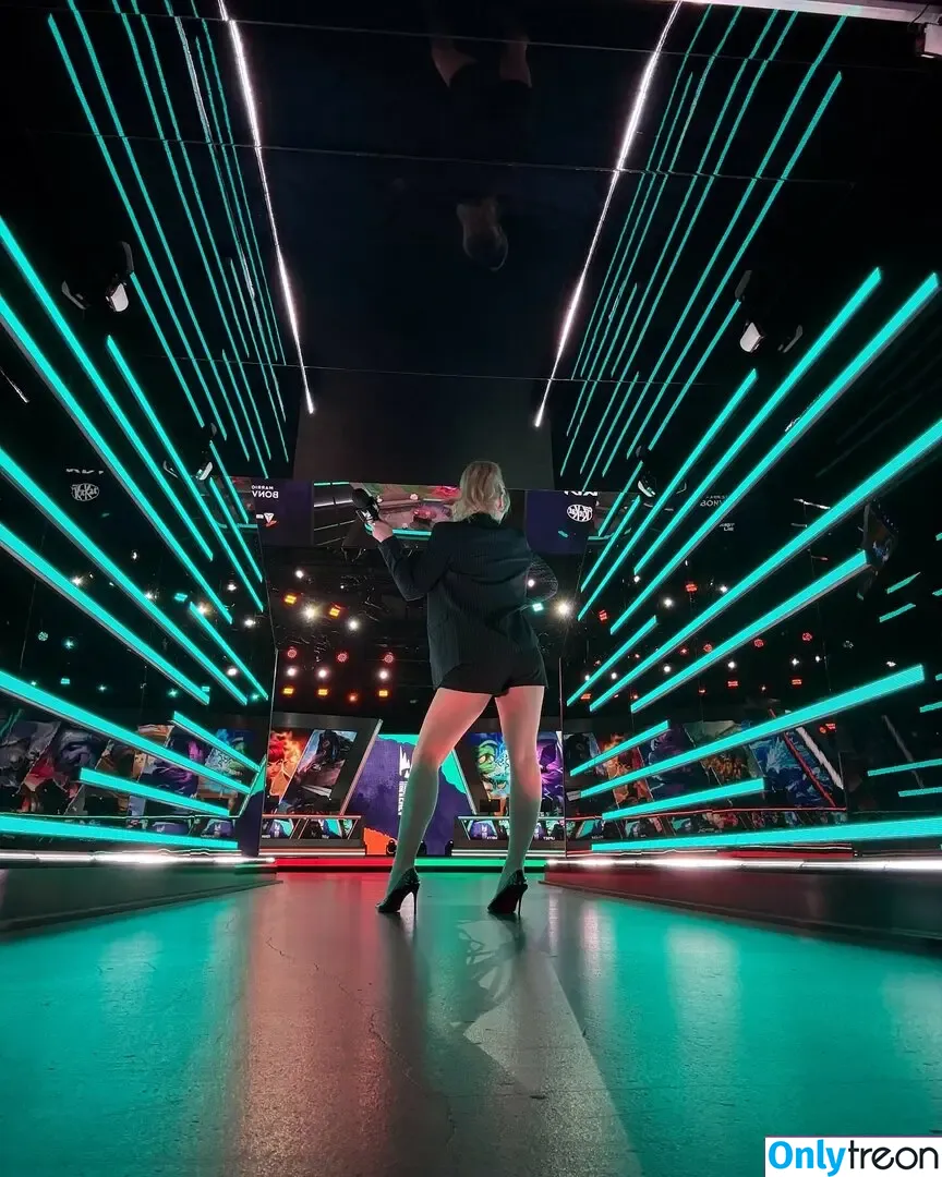 Sjokz голая photo #1613 (Eefje Depoortere / eefjah)