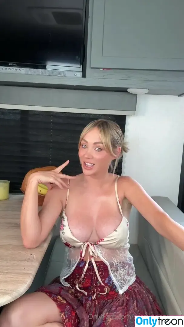 SJU голая photo #0070 (saintjosephs / shayesfreepage)