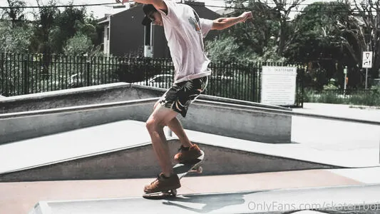 skaterrboi / skaterrboyy20 nude photo #0034