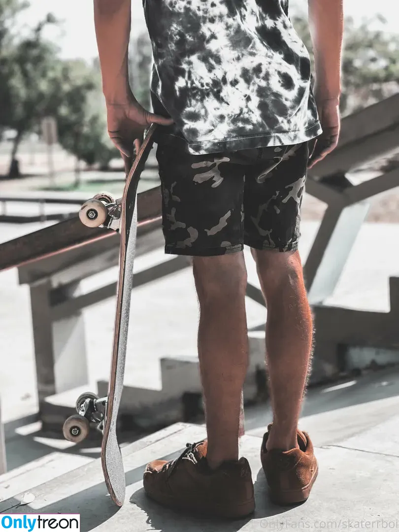 skaterrboi nude photo #0042 (skaterrboyy20)