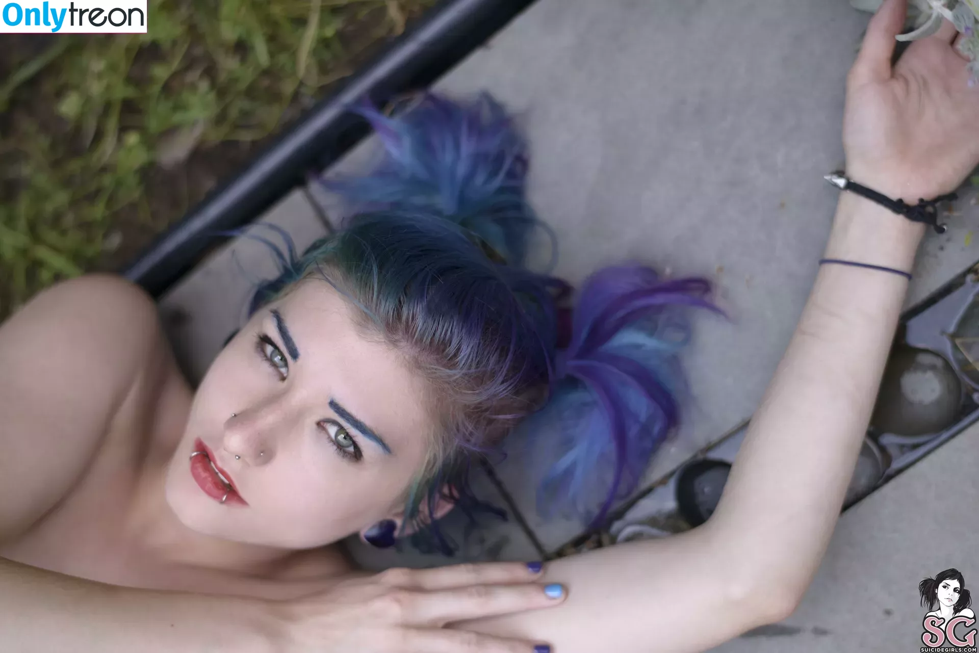 skellaborealis nude photo #0058 (skellaborealis)