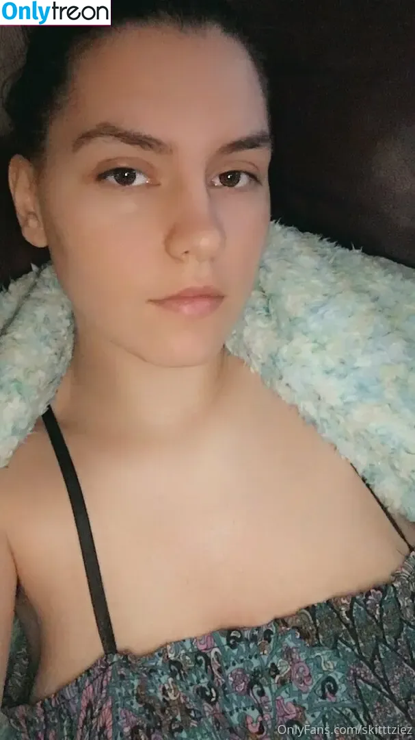 skitttziez nude photo #0030 (mzskittlez)