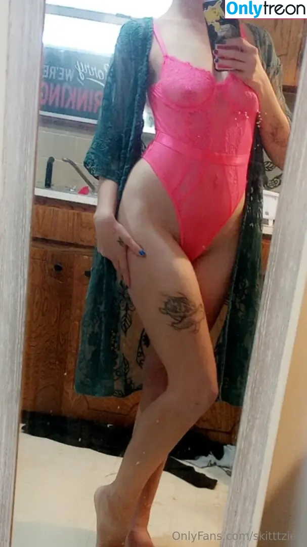 skitttziez nude photo #0126 (mzskittlez)