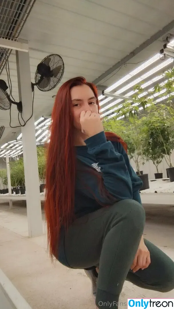 skitttziez nude photo #0132 (mzskittlez)