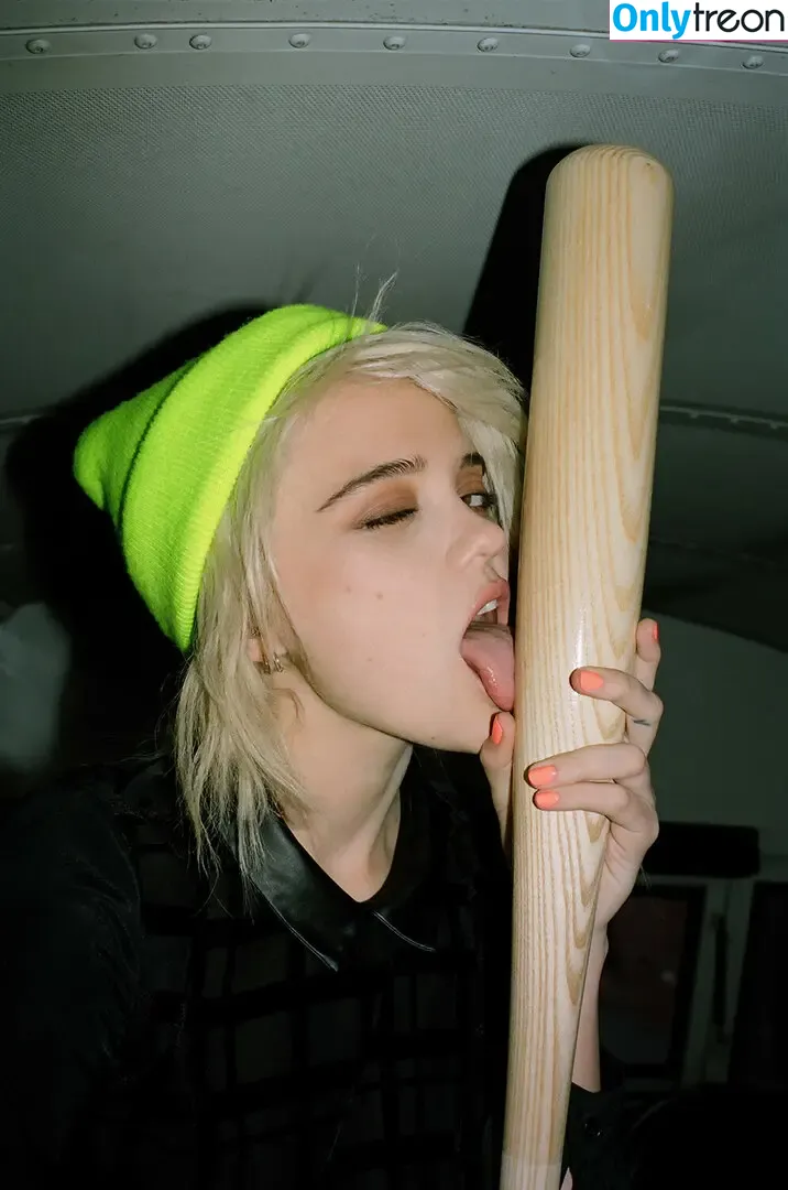Sky Ferreira nude photo #0027 (skyferreira)