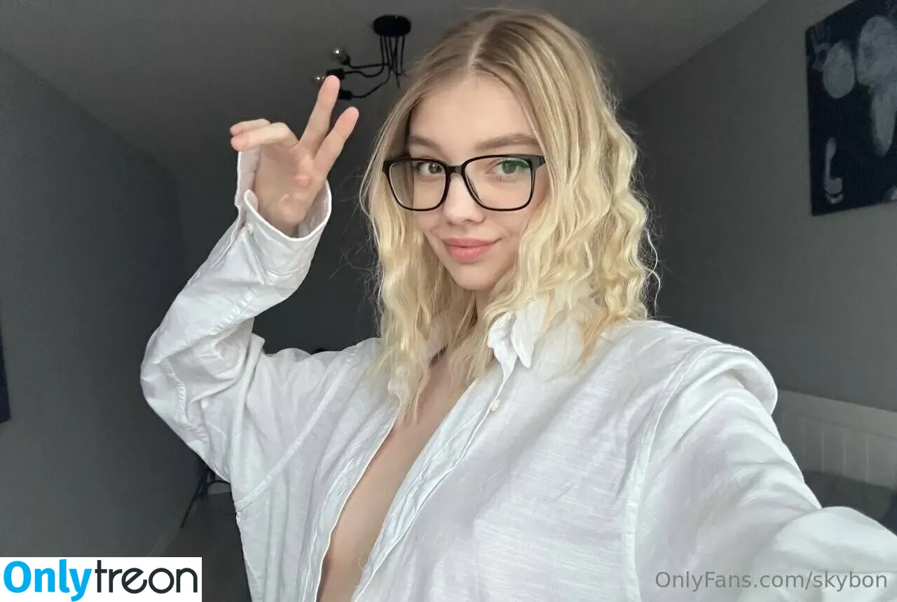 Skybon nude photo #0086 (Angelina / Reborngia / Skyrror / Sweetreborn / andreaschibono)