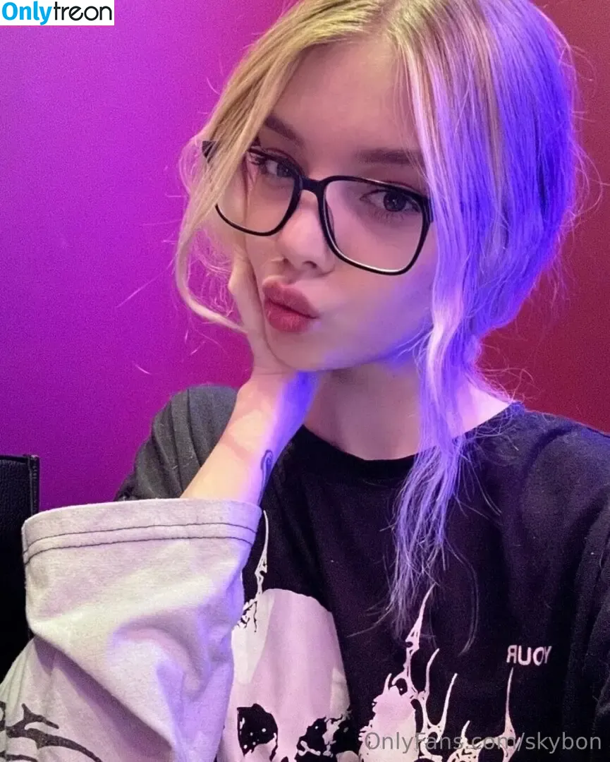 Skybon nude photo #0093 (Angelina / Reborngia / Skyrror / Sweetreborn / andreaschibono)