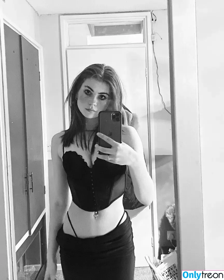 skyepastapins nude photo #0007 (Skye / Skye Doll / dolly6.6 / skyesharp)