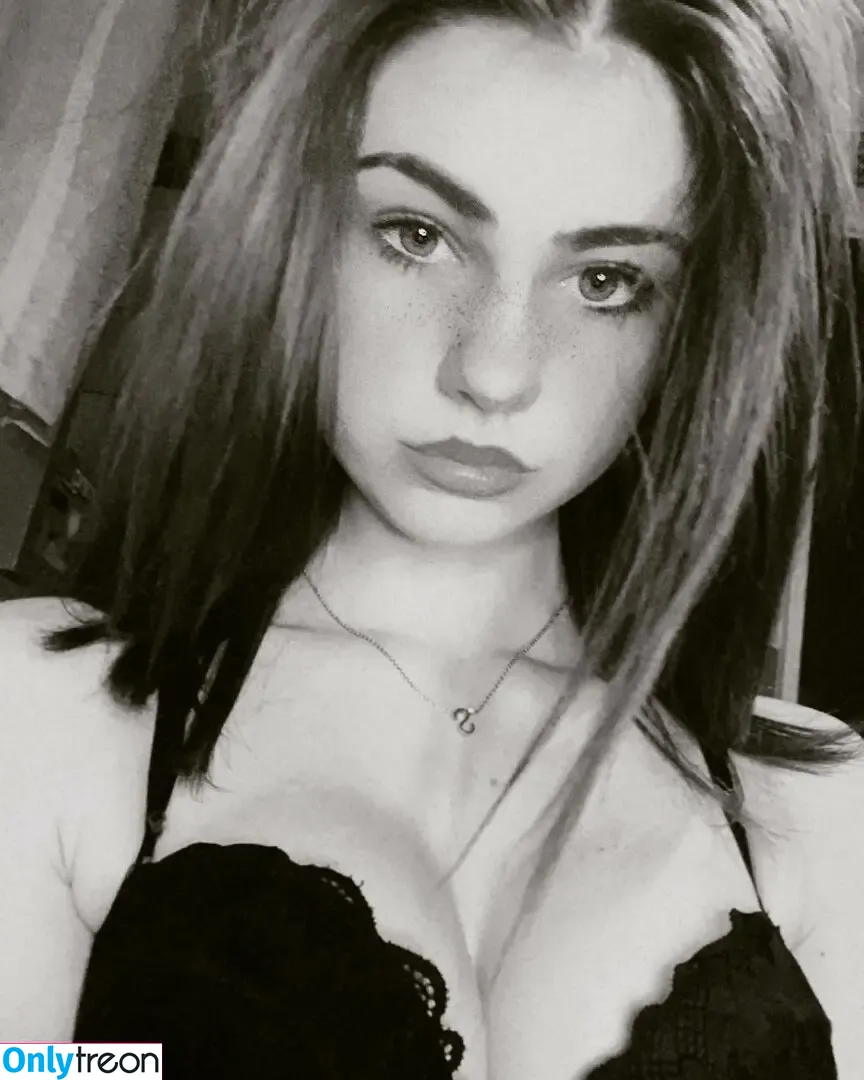 skyepastapins nude photo #0014 (Skye / Skye Doll / dolly6.6 / skyesharp)