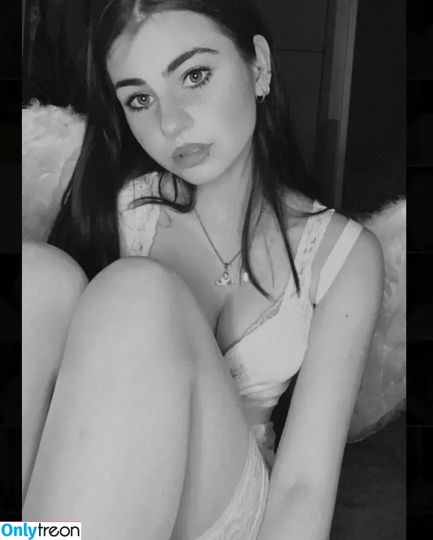 skyepastapins nude photo #0015 (Skye / Skye Doll / dolly6.6 / skyesharp)
