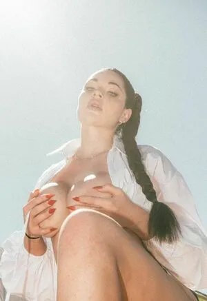 Skyla Novea / skylanovea_ / skylanoveaxxx nude photo #0048