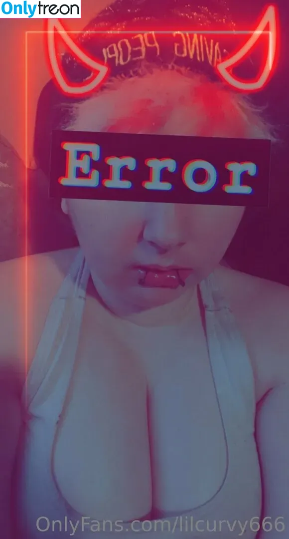 Skylar Rose Zombiez nude photo #0004 (lilcurvy666 / xzombiez666x)