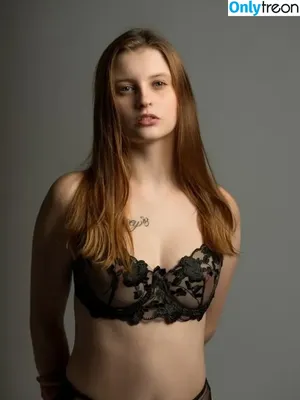 nude photo #0001