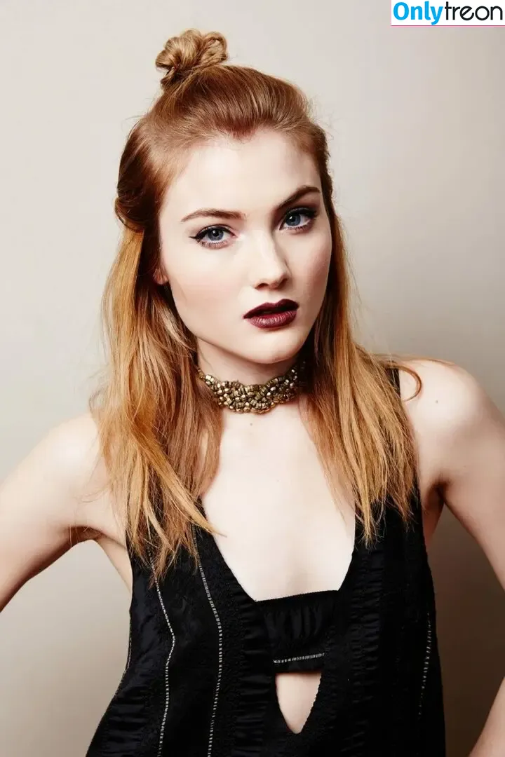 Skyler Samuels nude photo #0021 (skylersamuels)