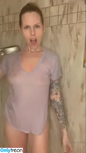 skylerxo / XOXOSkyler1 / _skyler_xo / snackingwithskyler nude photo #0834