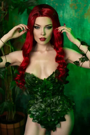 Sladkoslava / Ilona Bugaeva / sladkoslavacosplay фото голая #0225