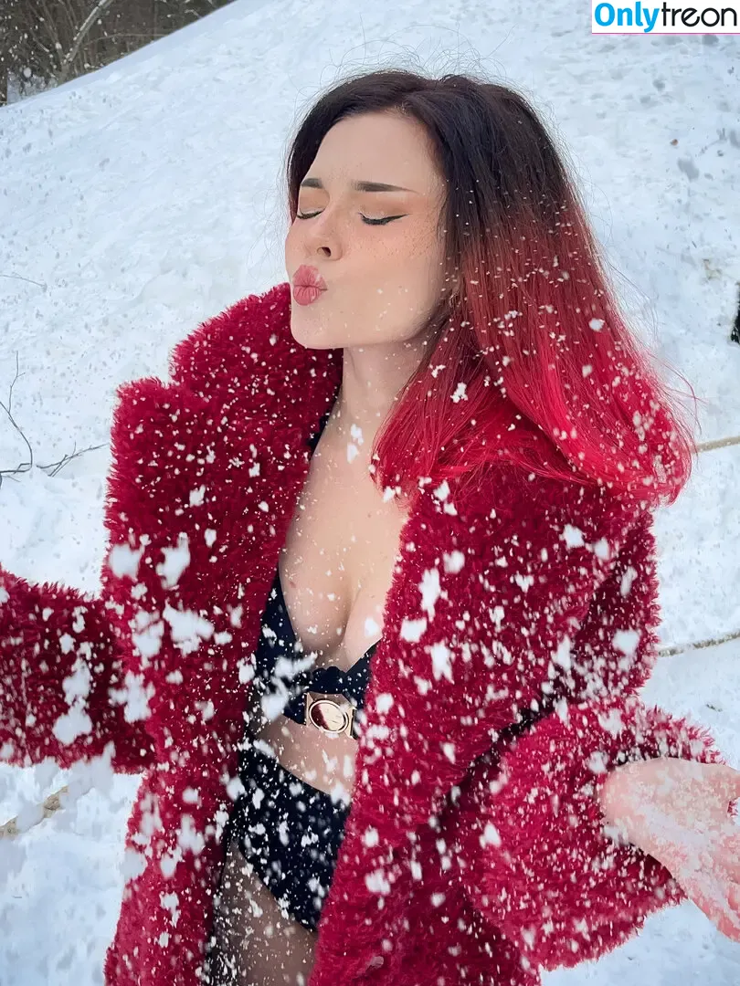 Sladkoslava nude photo #0773 (Ilona Bugaeva / sladkoslavacosplay)