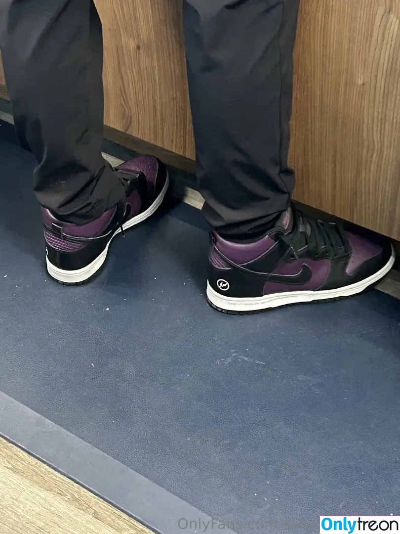 slcsneakerlicker nude photo #0021 (slcsneakerlicker)