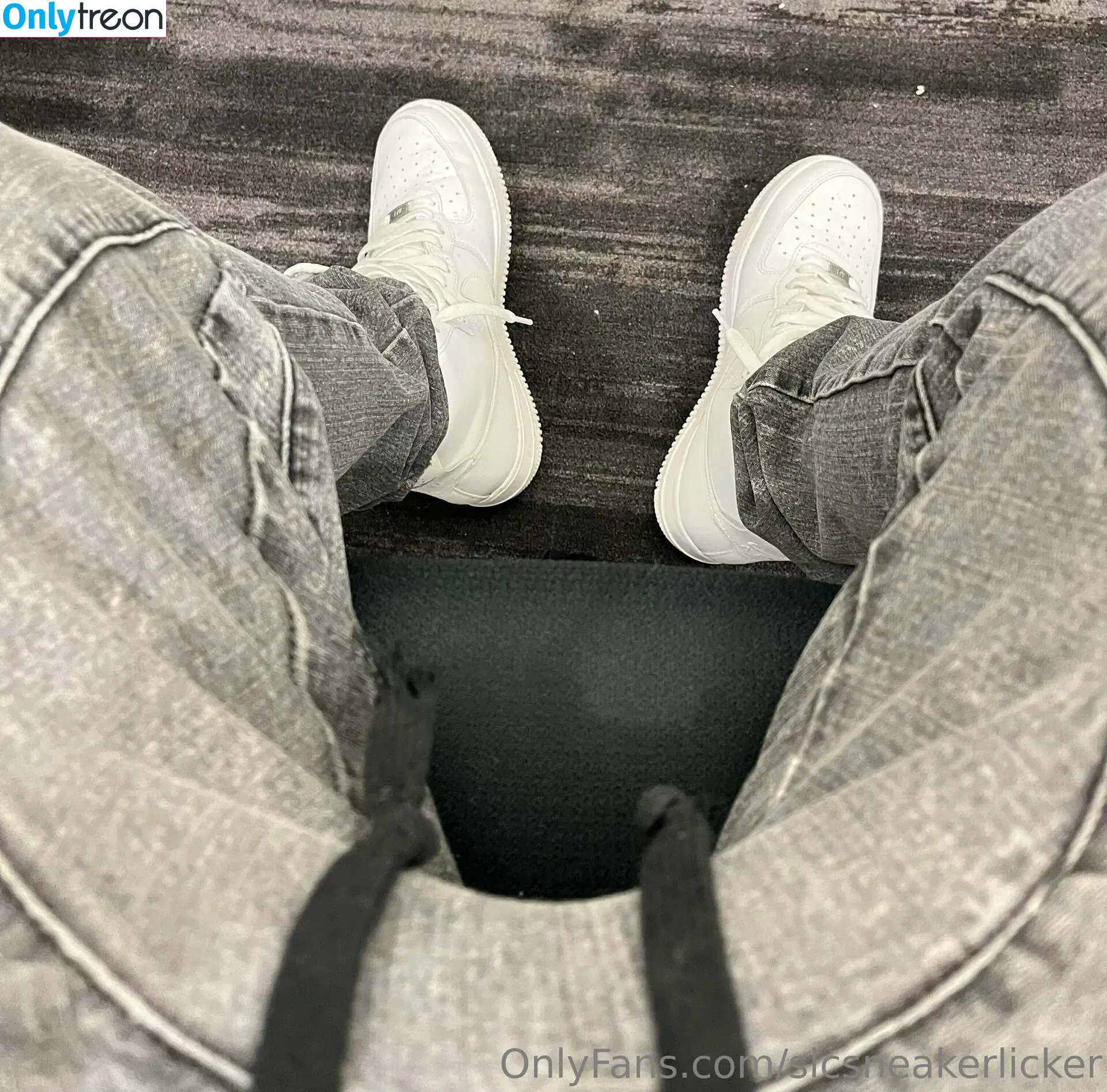 slcsneakerlicker голая photo #0050 (slcsneakerlicker)