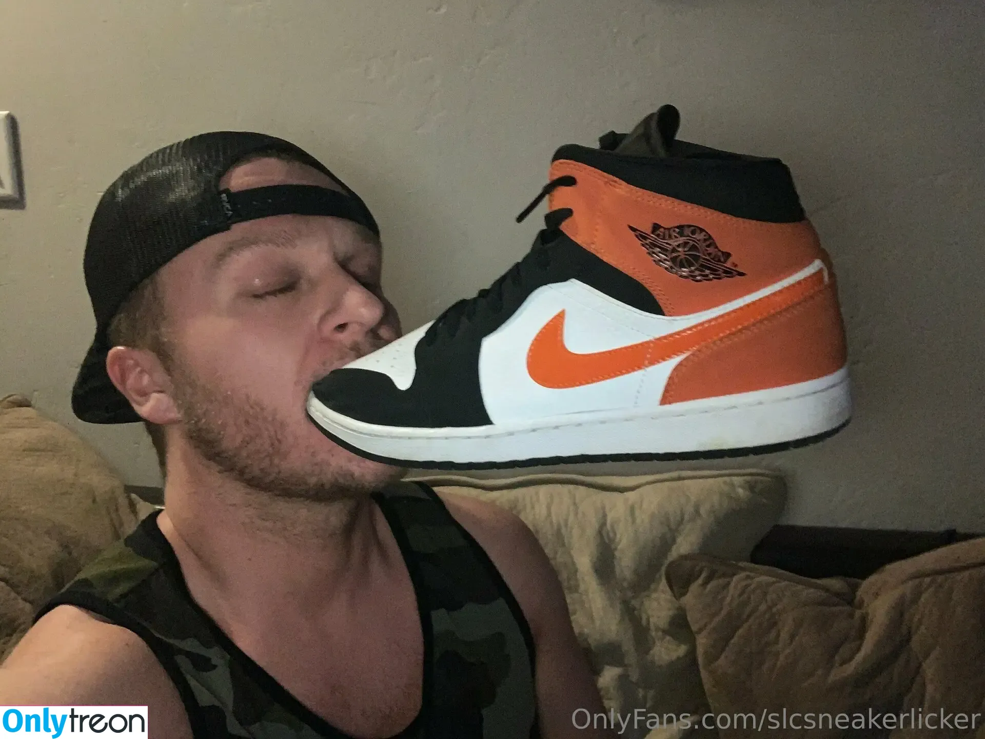slcsneakerlicker nude photo #0070 (slcsneakerlicker)