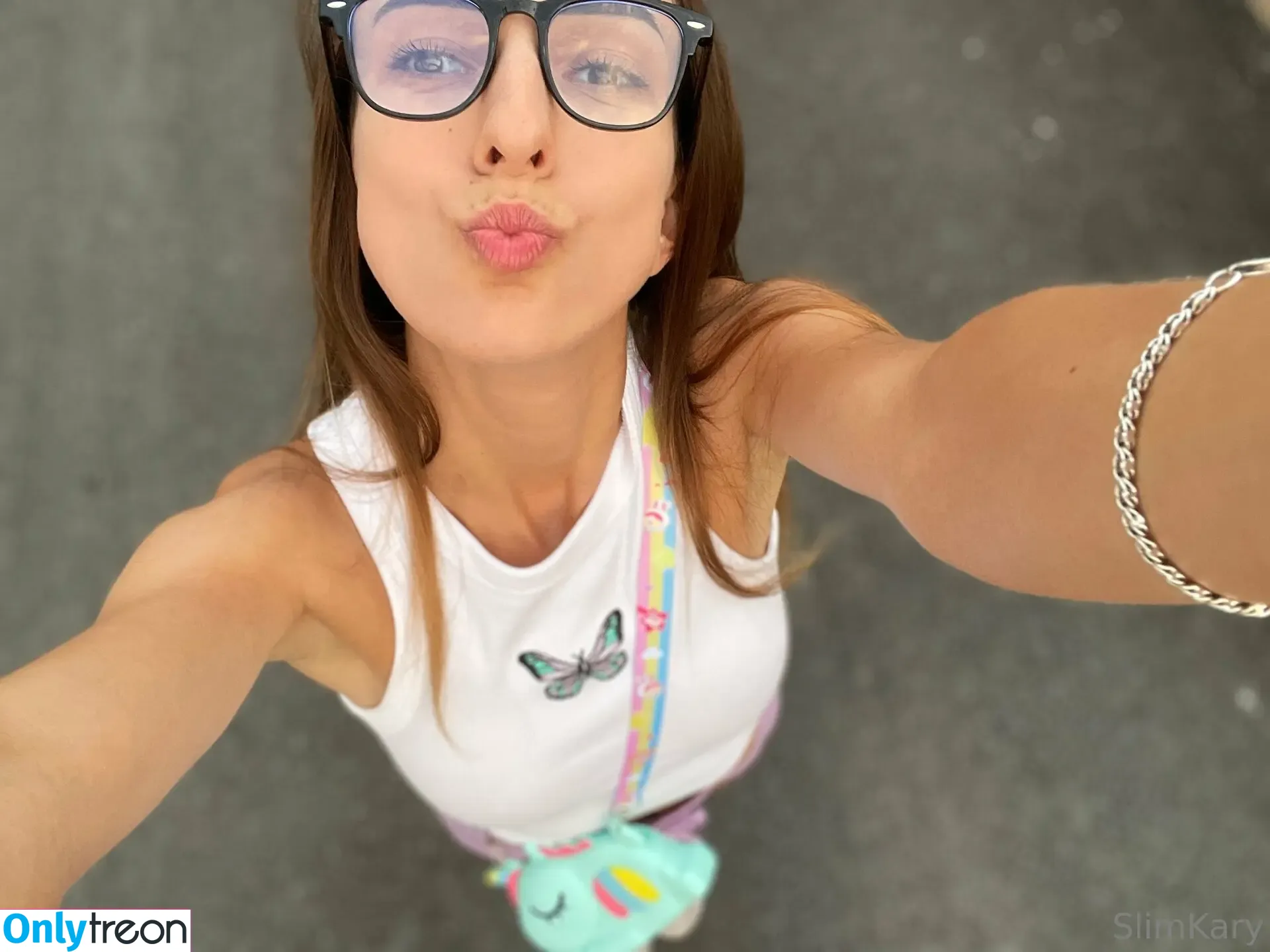 SlimKary nude photo #0060 (slimkari)